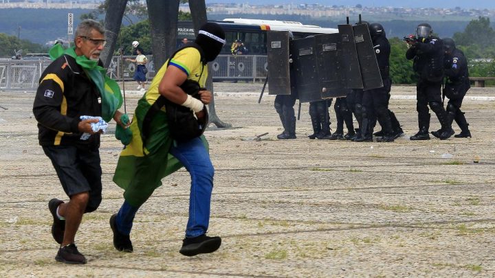Intento de Golpe en Brasil: 1200 detenidos y Lula recibe el apoyo del Congreso y el TSF