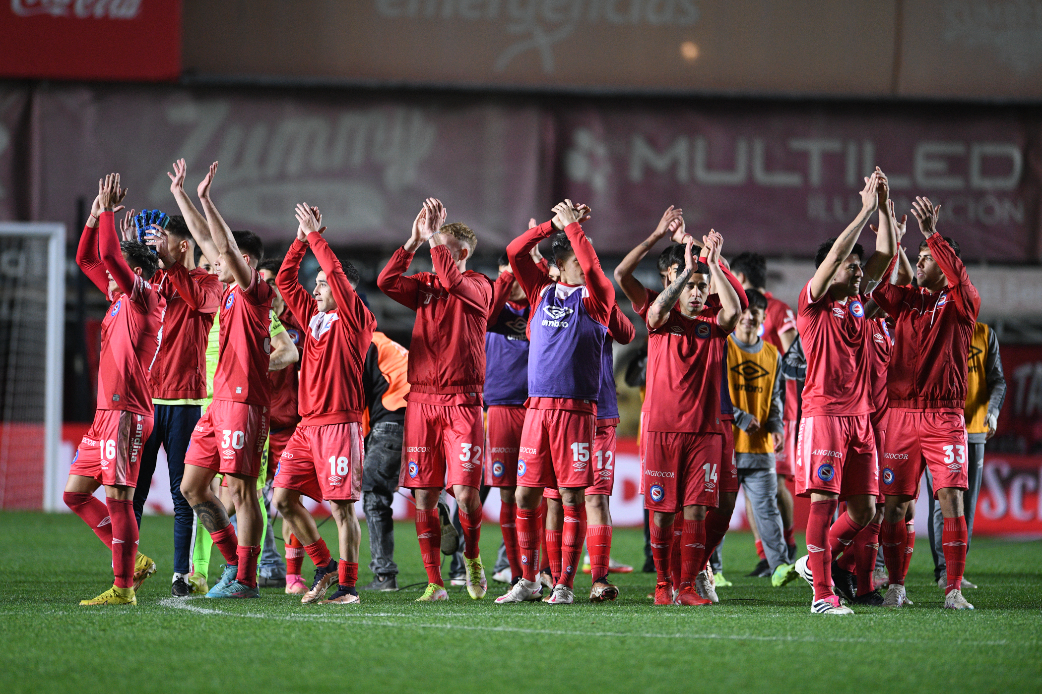 En un partidazo, River Plate cayó 3-2 con Argentinos en La Paternal en el comienzo de la Copa de la Liga post thumbnail image