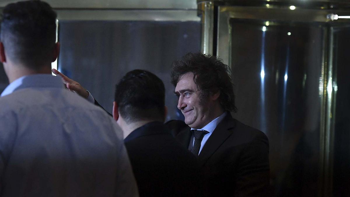 Milei adelantó que se viene un período de “estanflación” post thumbnail image